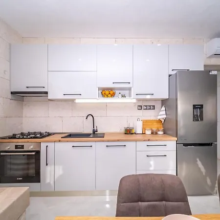 בית נופש House Bracuta *
